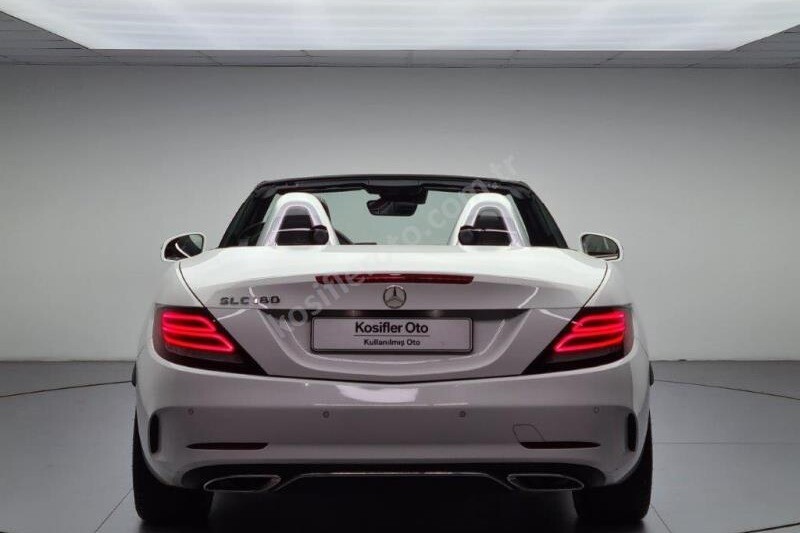 Mercedes - Benz SLC 2016