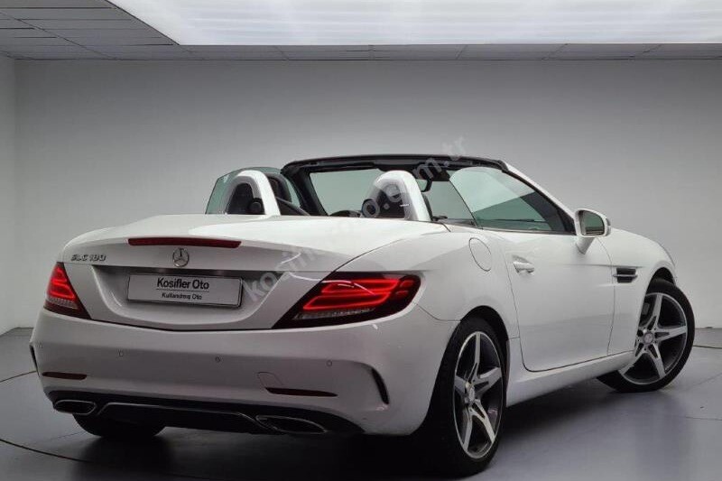 Mercedes - Benz SLC 2016