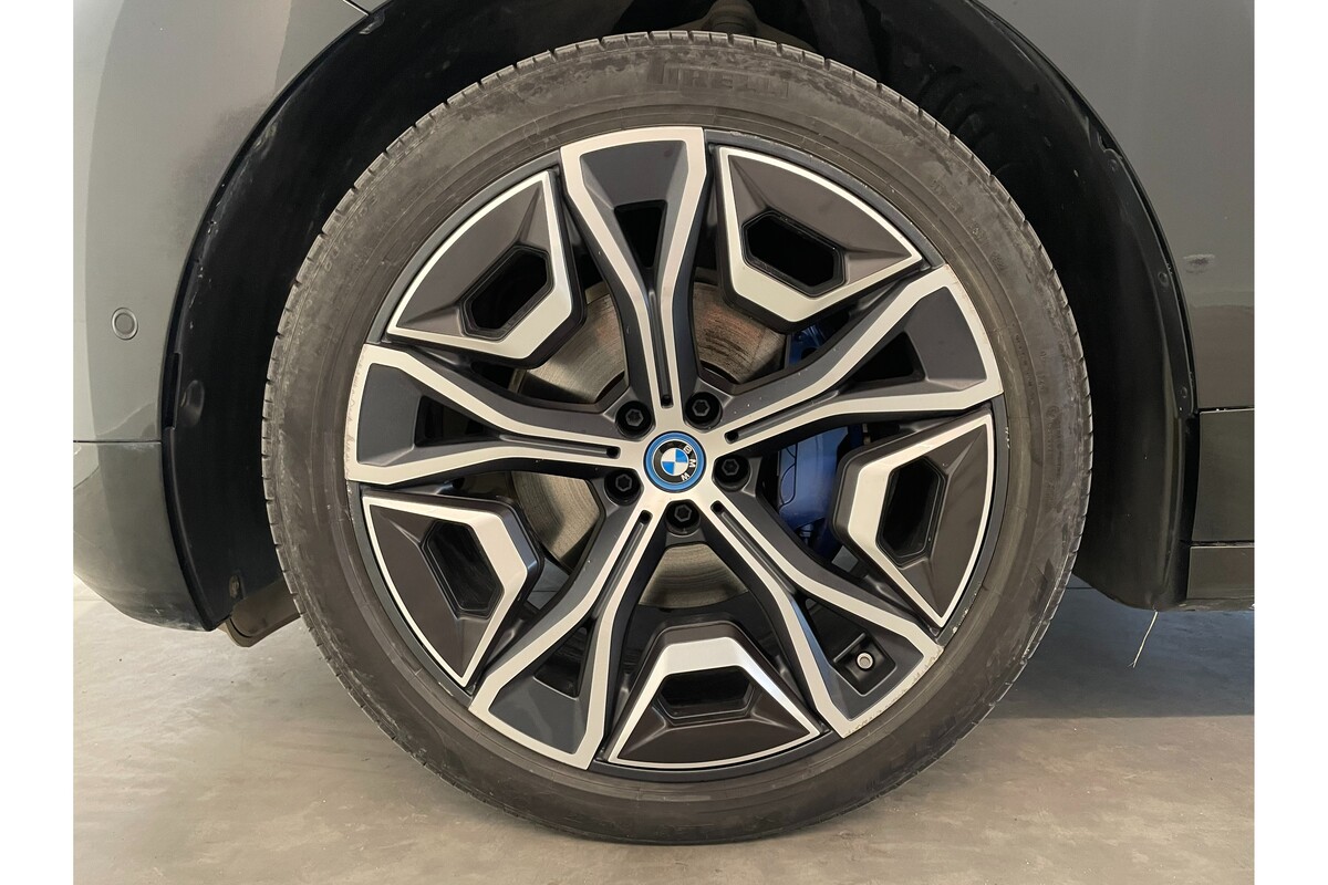 BMW iX 2022