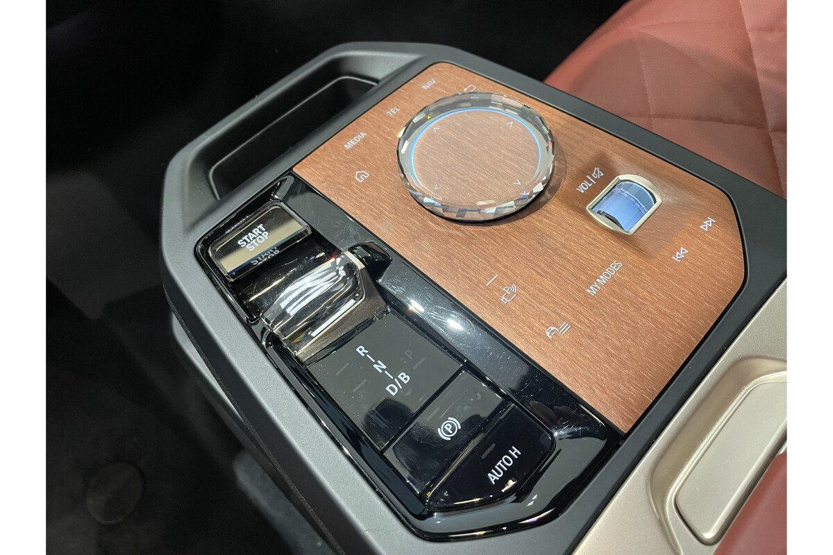 BMW iX 2022