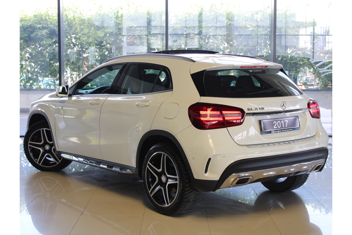 Mercedes - Benz GLA 2017