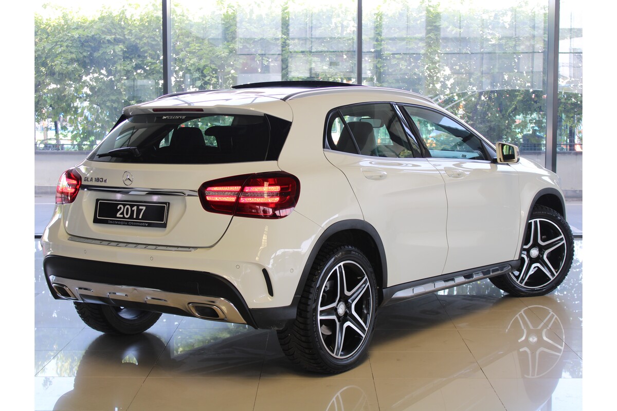 Mercedes - Benz GLA 2017