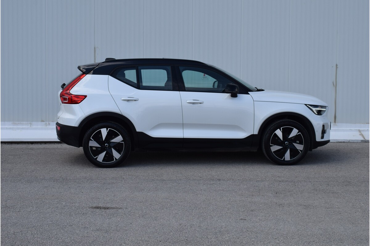 Volvo XC40 2023