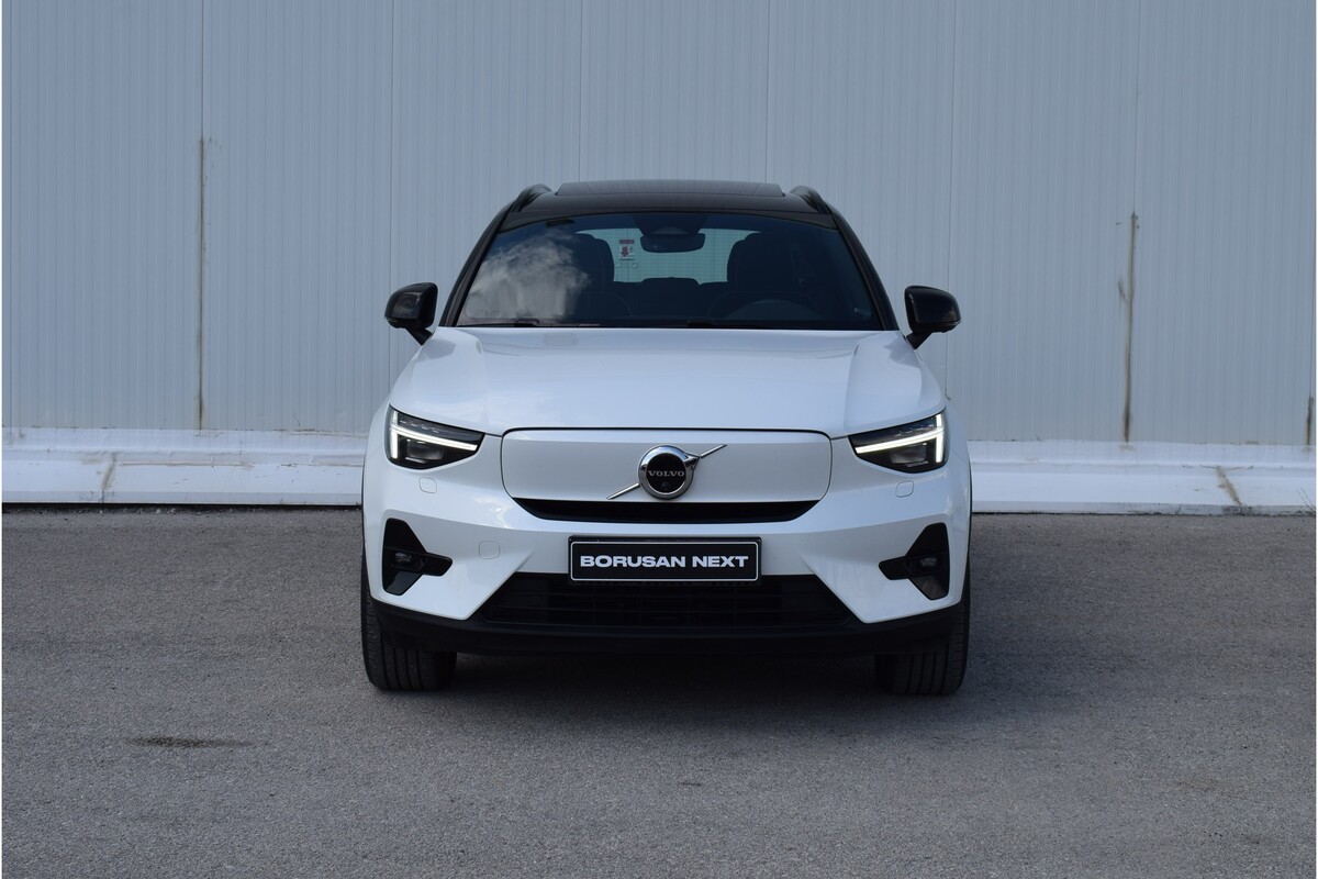 Volvo XC40 2023