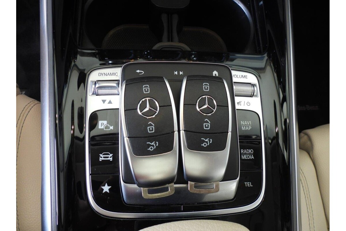 Mercedes - Benz GLB 2020