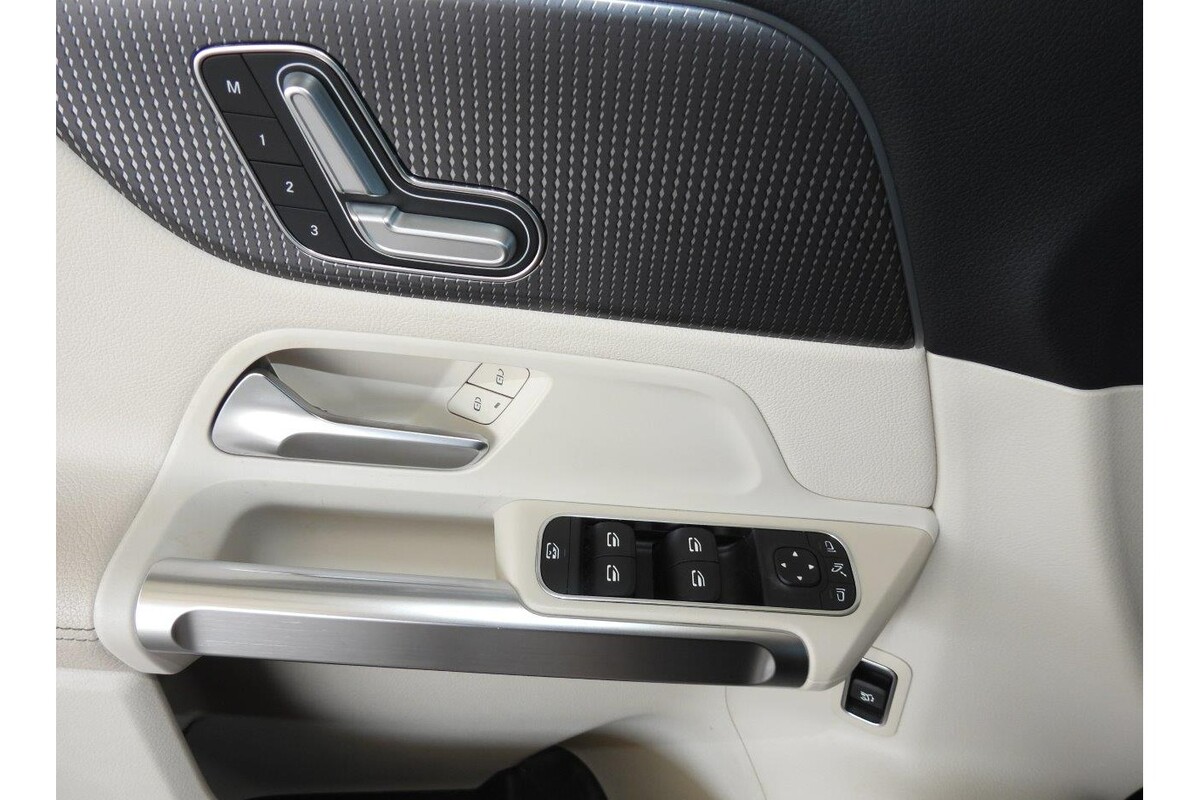 Mercedes - Benz GLB 2020