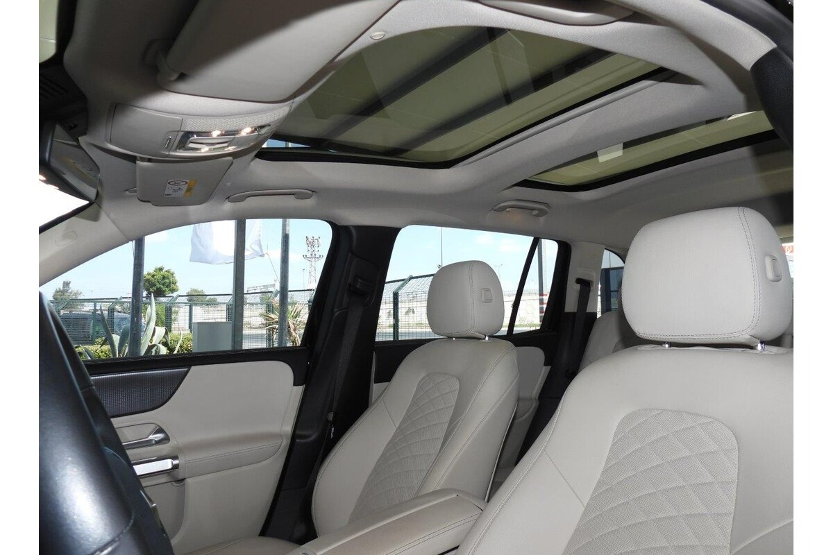 Mercedes - Benz GLB 2020