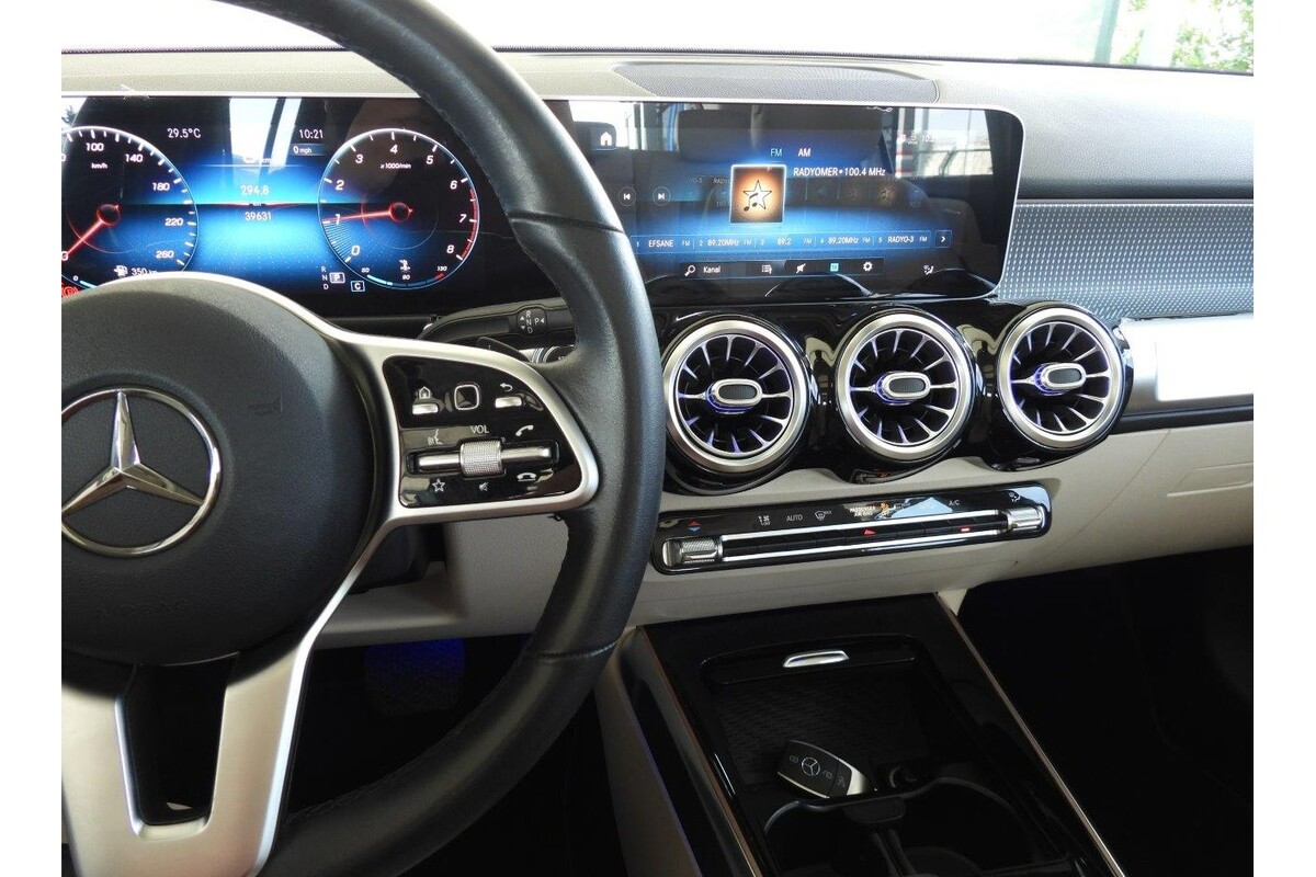 Mercedes - Benz GLB 2020