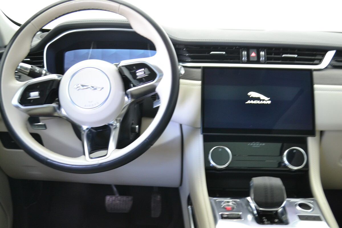 Jaguar F-Pace 2021