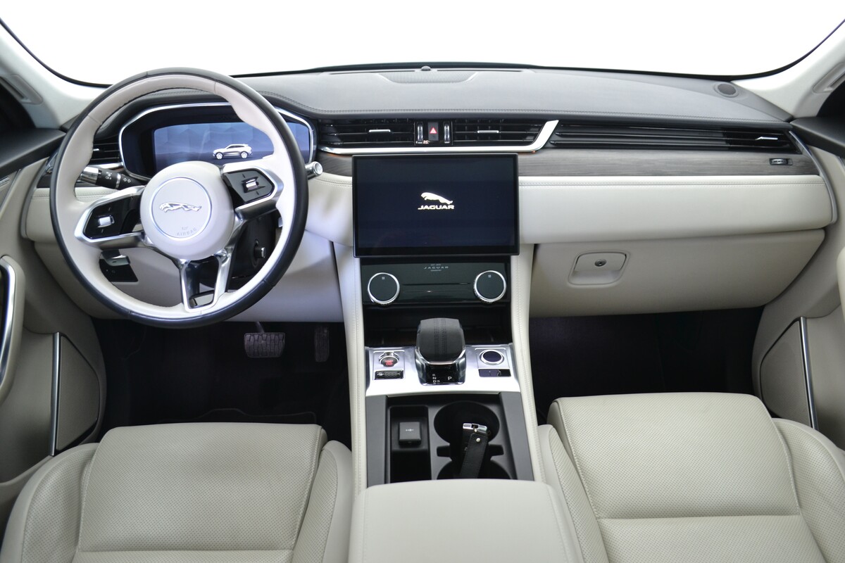 Jaguar F-Pace 2021