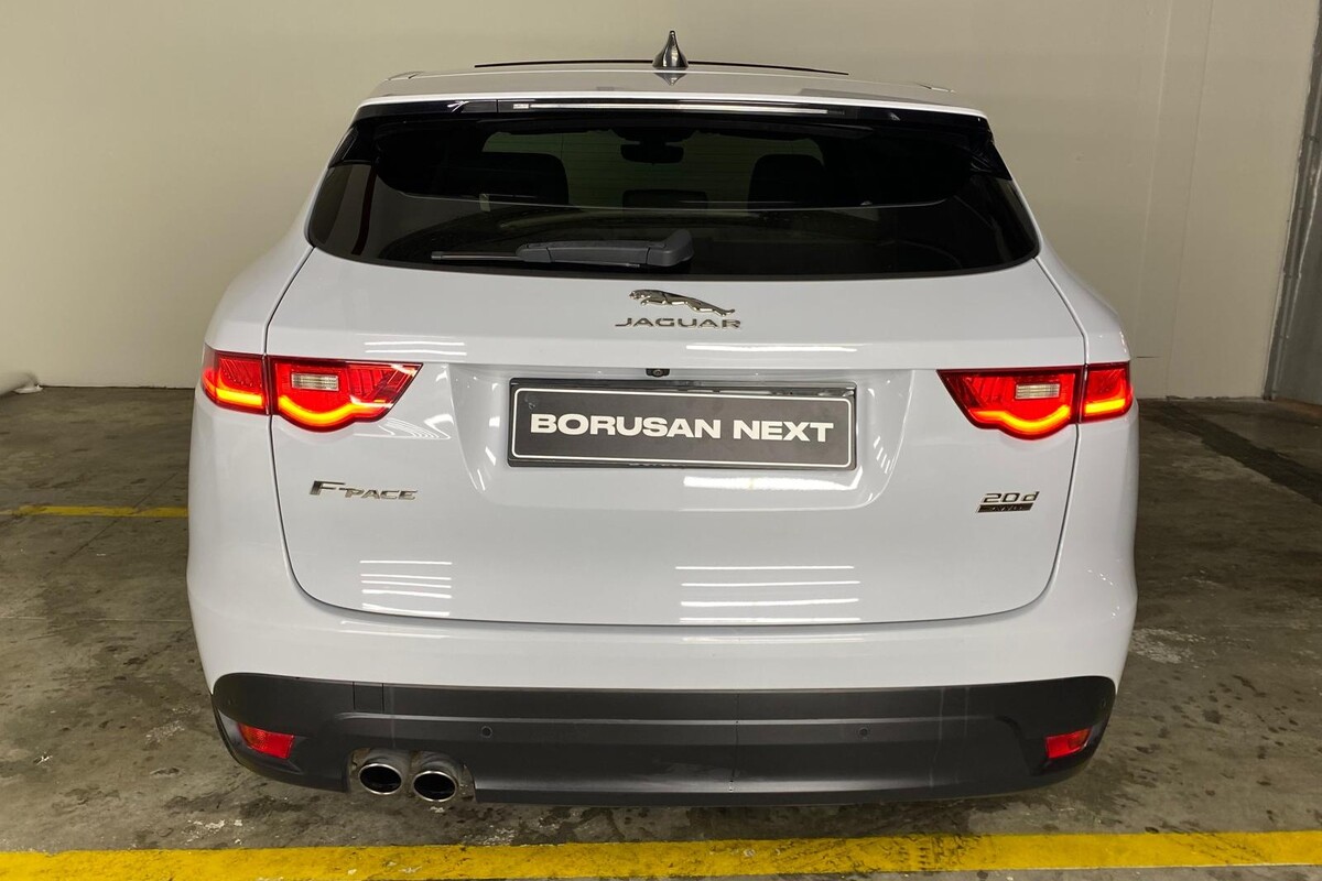 Jaguar F-PACE 2019