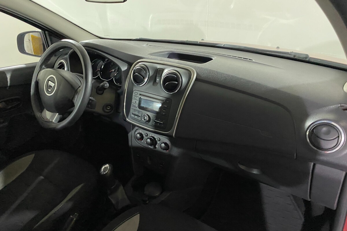 Dacia Sandero 2016