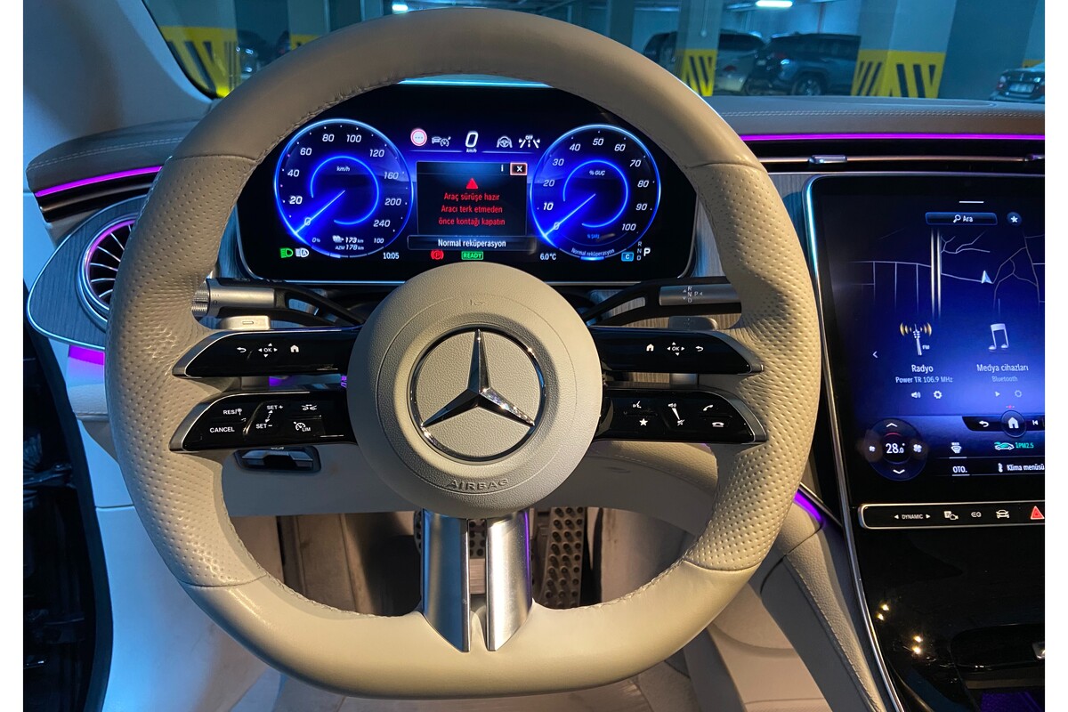 Mercedes - Benz EQS 2022