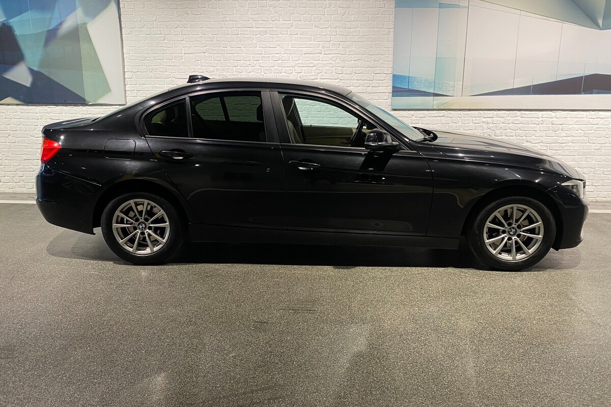BMW 3 Serisi 2012