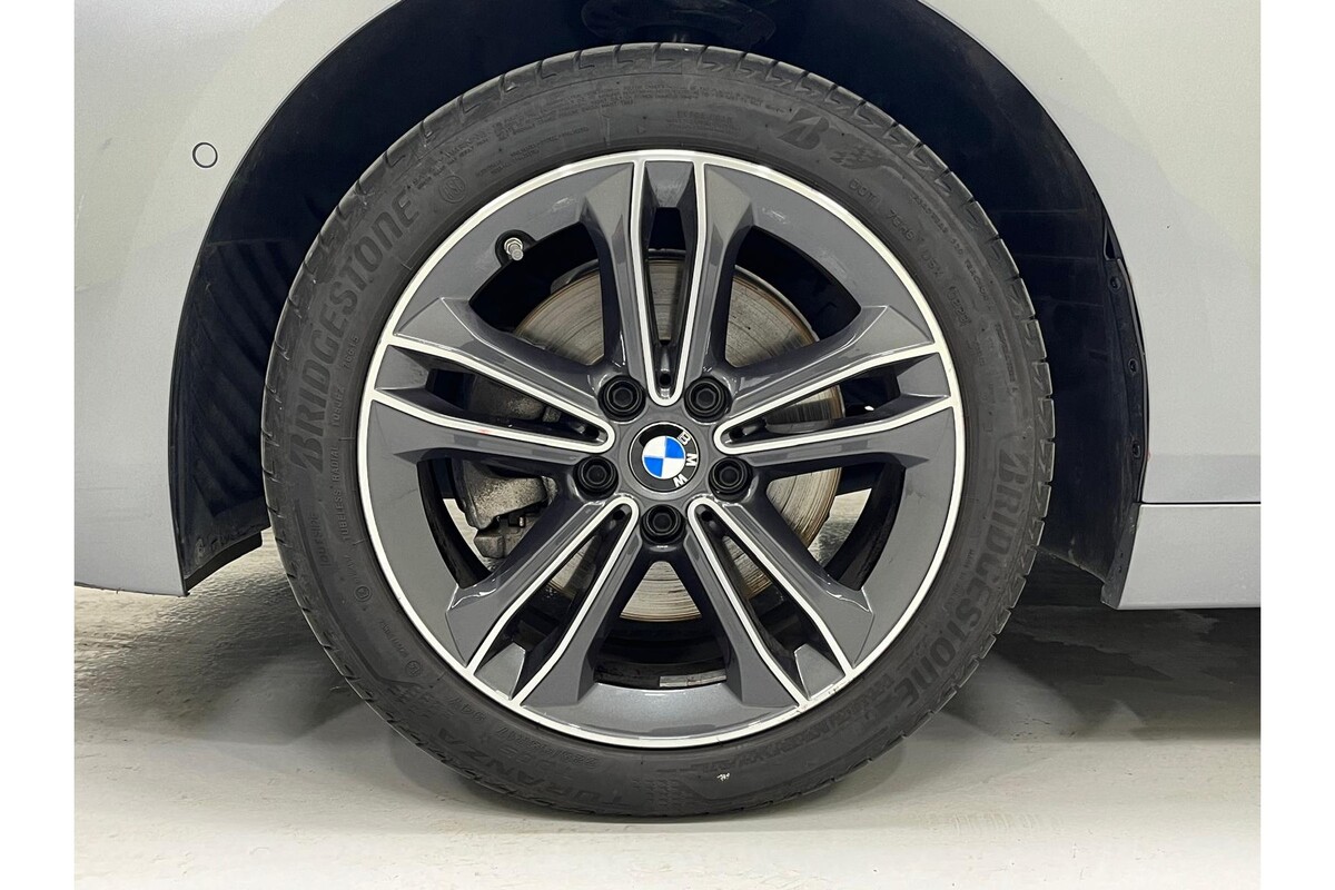 BMW 1 Serisi 2023