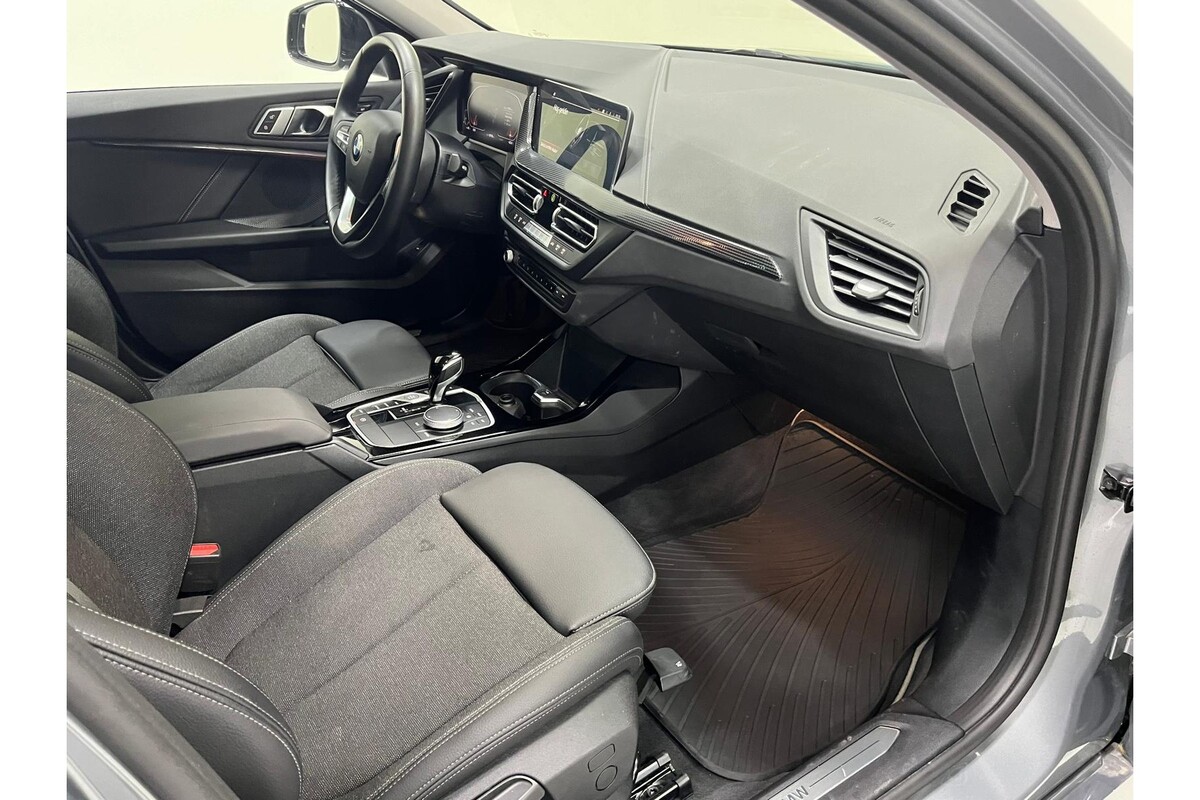 BMW 1 Serisi 2023