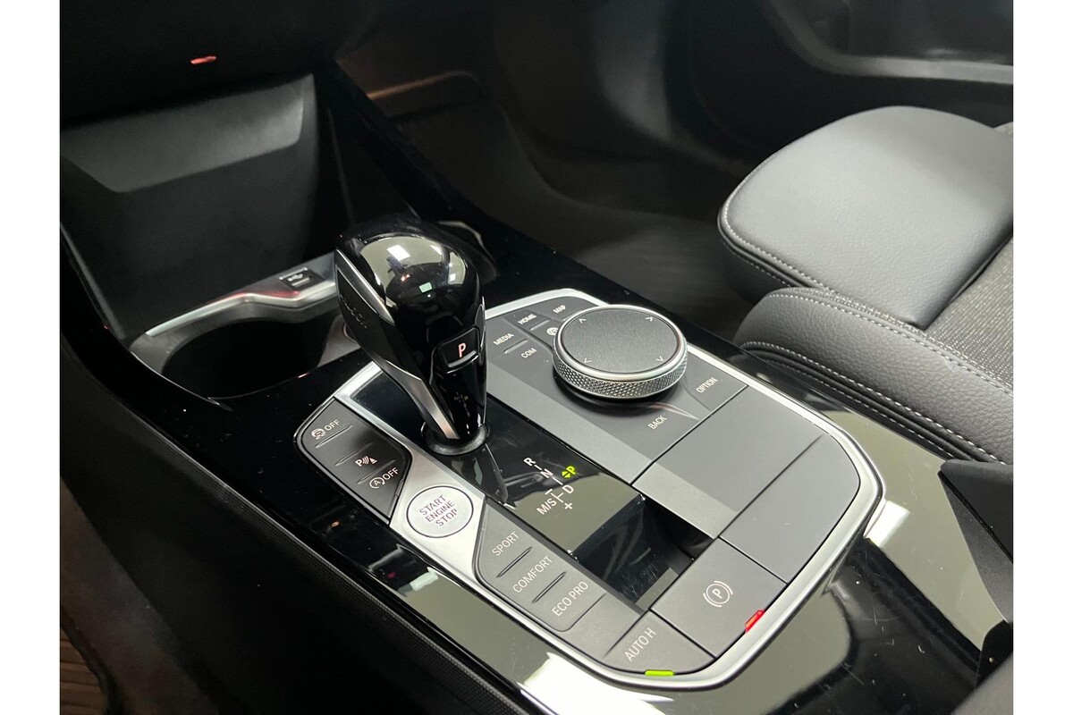 BMW 1 Serisi 2023