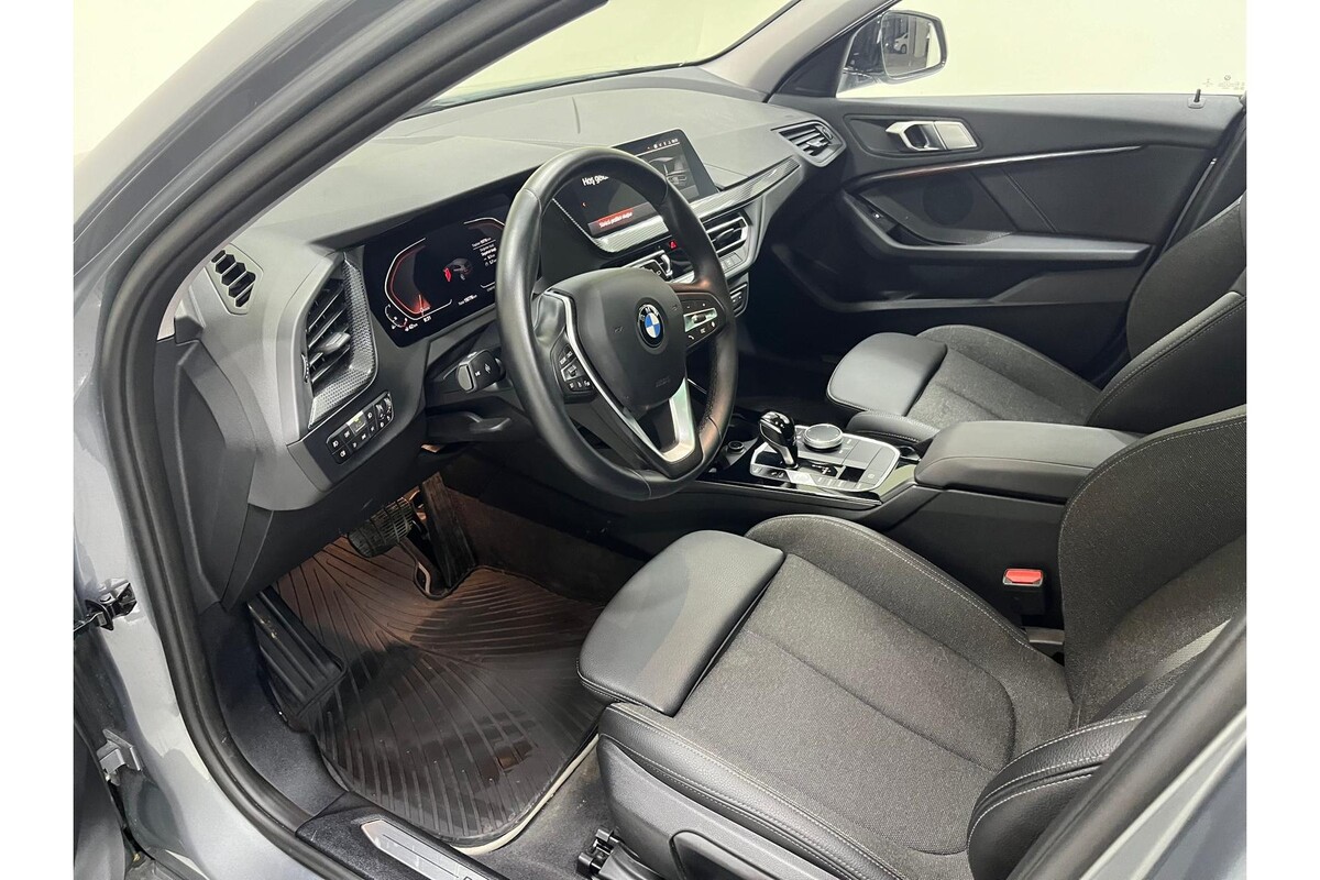 BMW 1 Serisi 2023