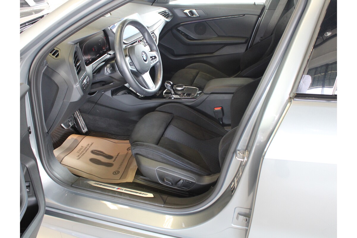 BMW 1 Serisi 2023