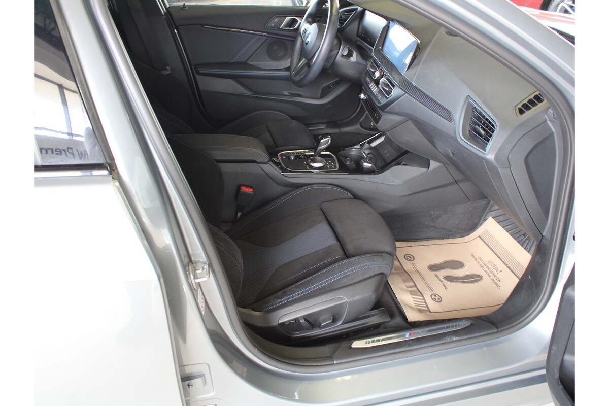 BMW 1 Serisi 2023