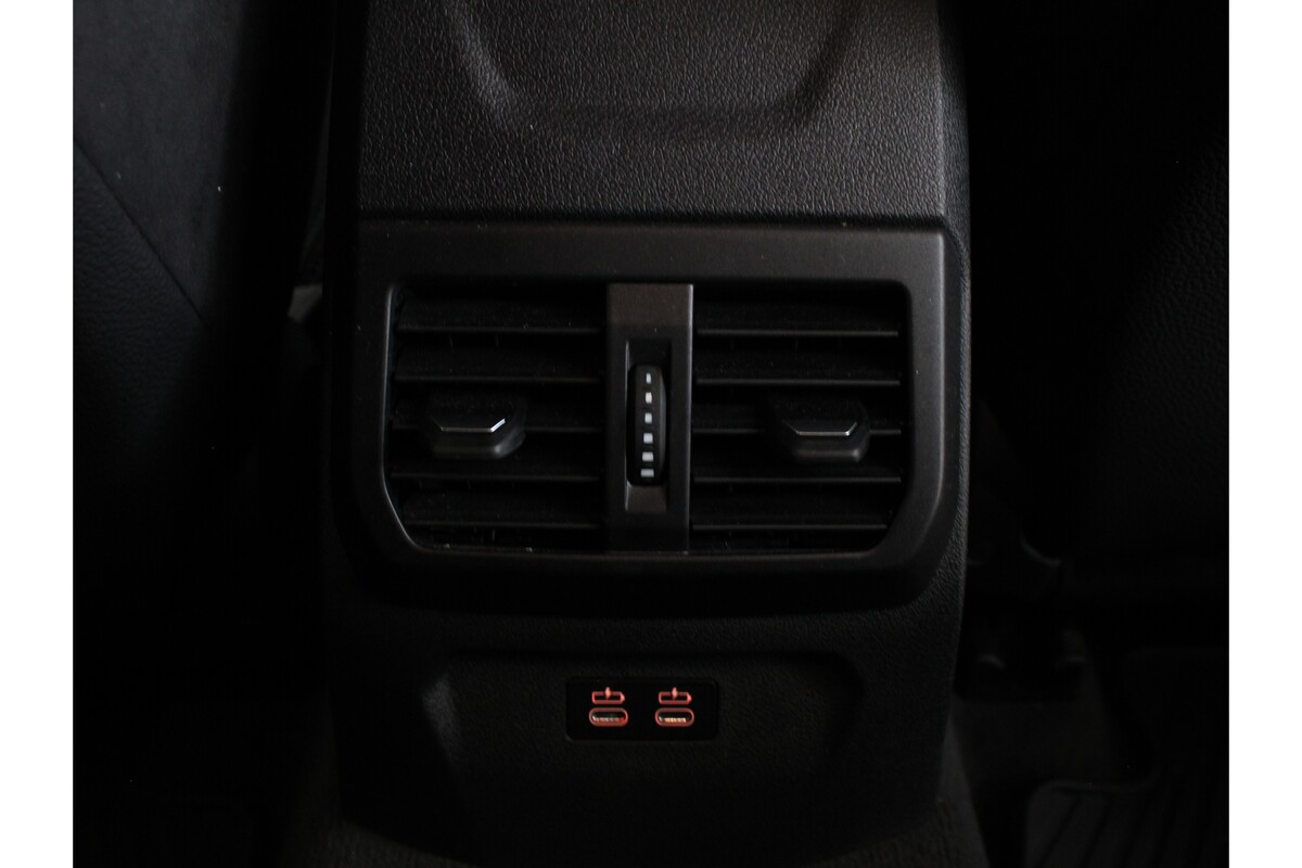 BMW 1 Serisi 2023