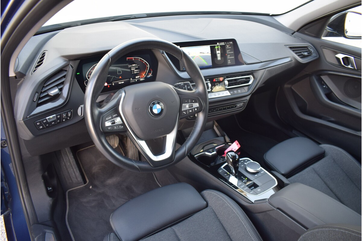 BMW 1 Serisi 2023