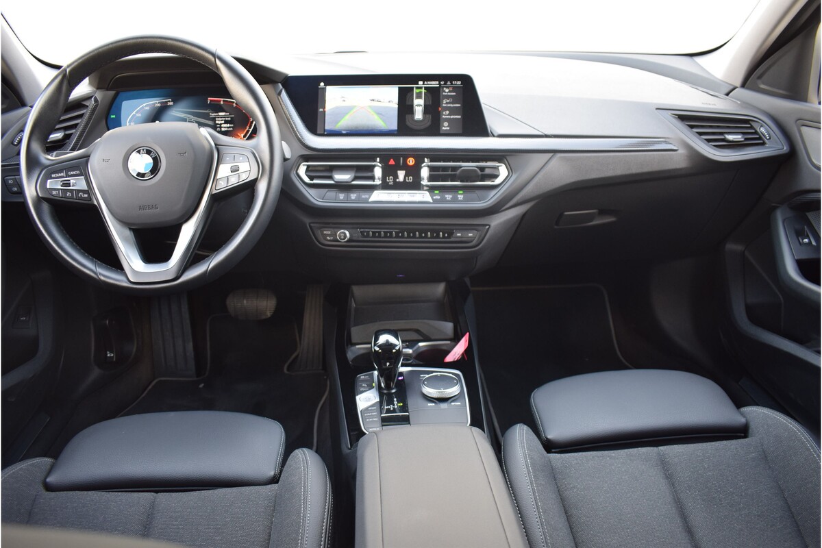 BMW 1 Serisi 2023