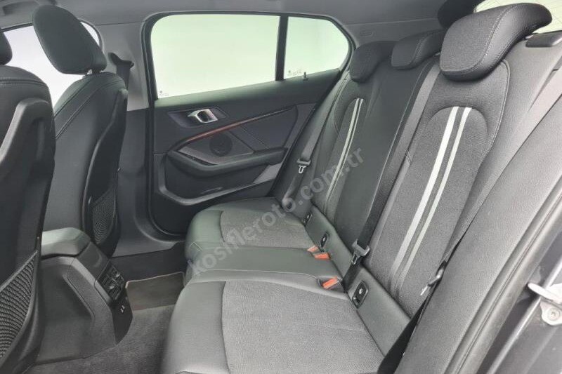 BMW 1 Serisi 2021