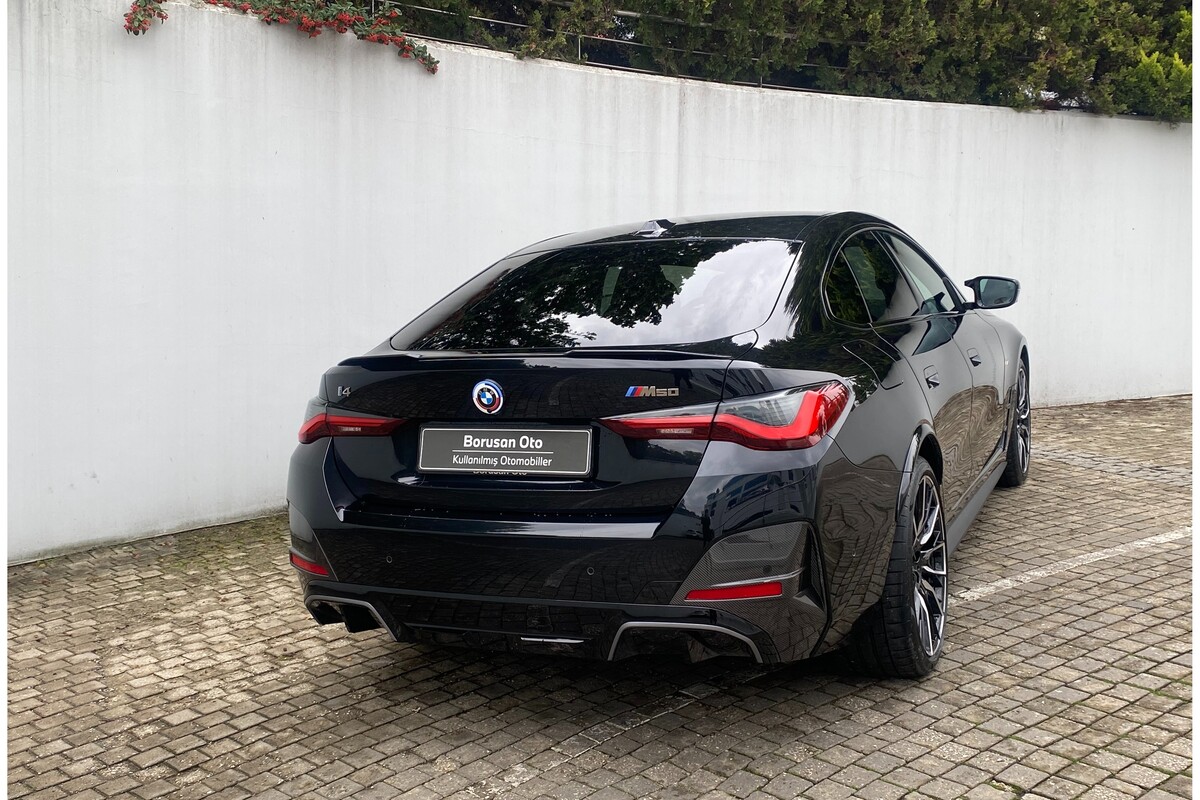 BMW i Serisi 2023