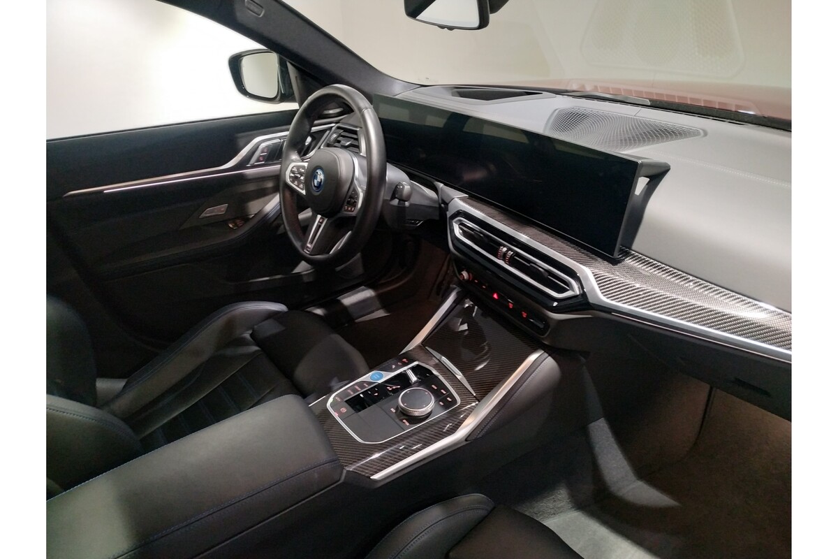 BMW i Serisi 2023