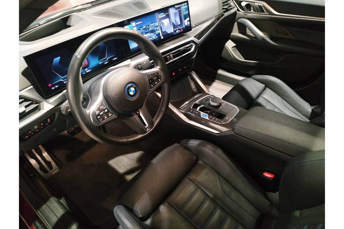BMW i Serisi 2023