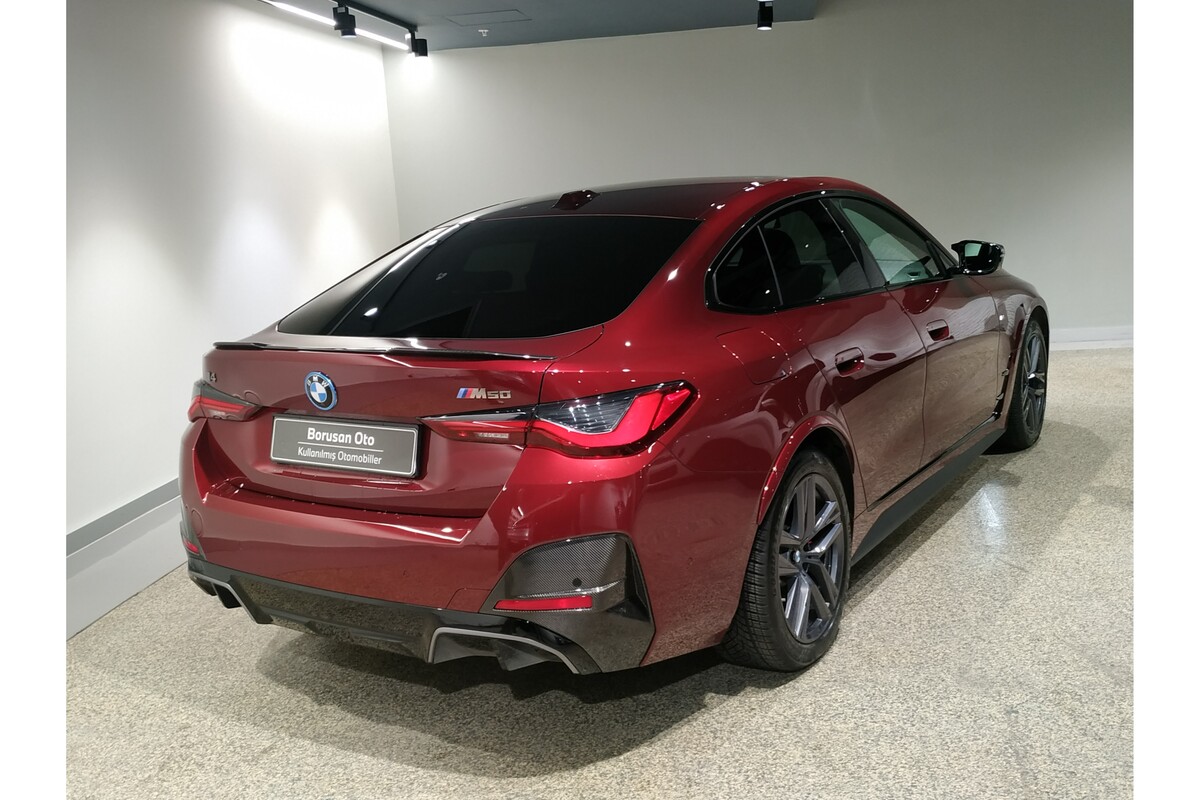 BMW i Serisi 2023