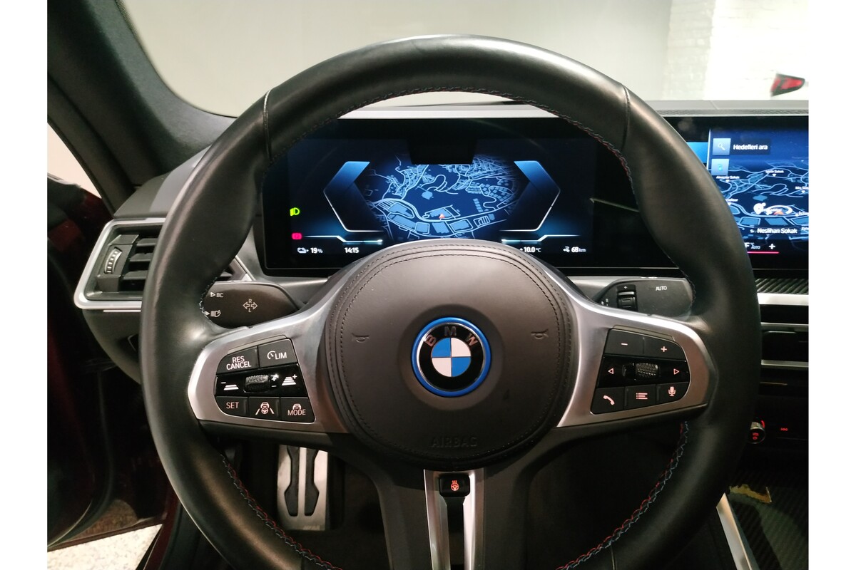 BMW i Serisi 2023