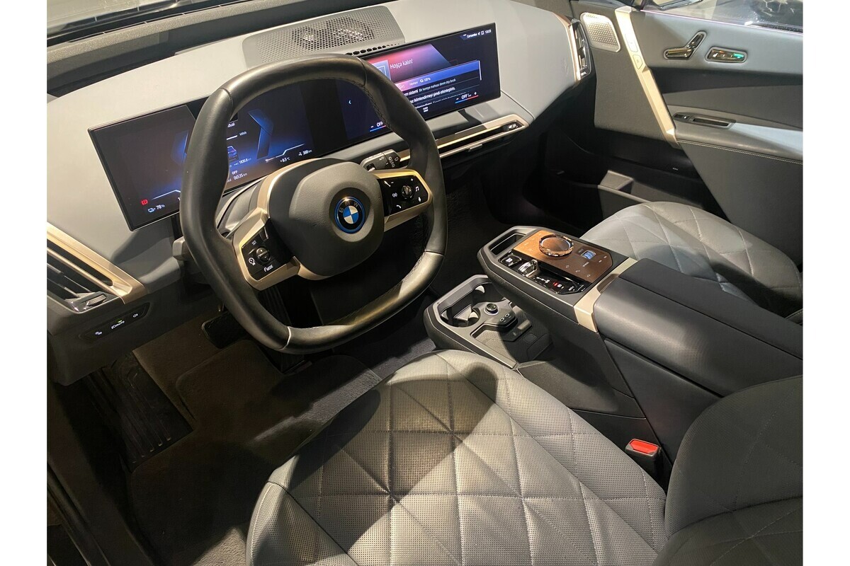 BMW iX 2022
