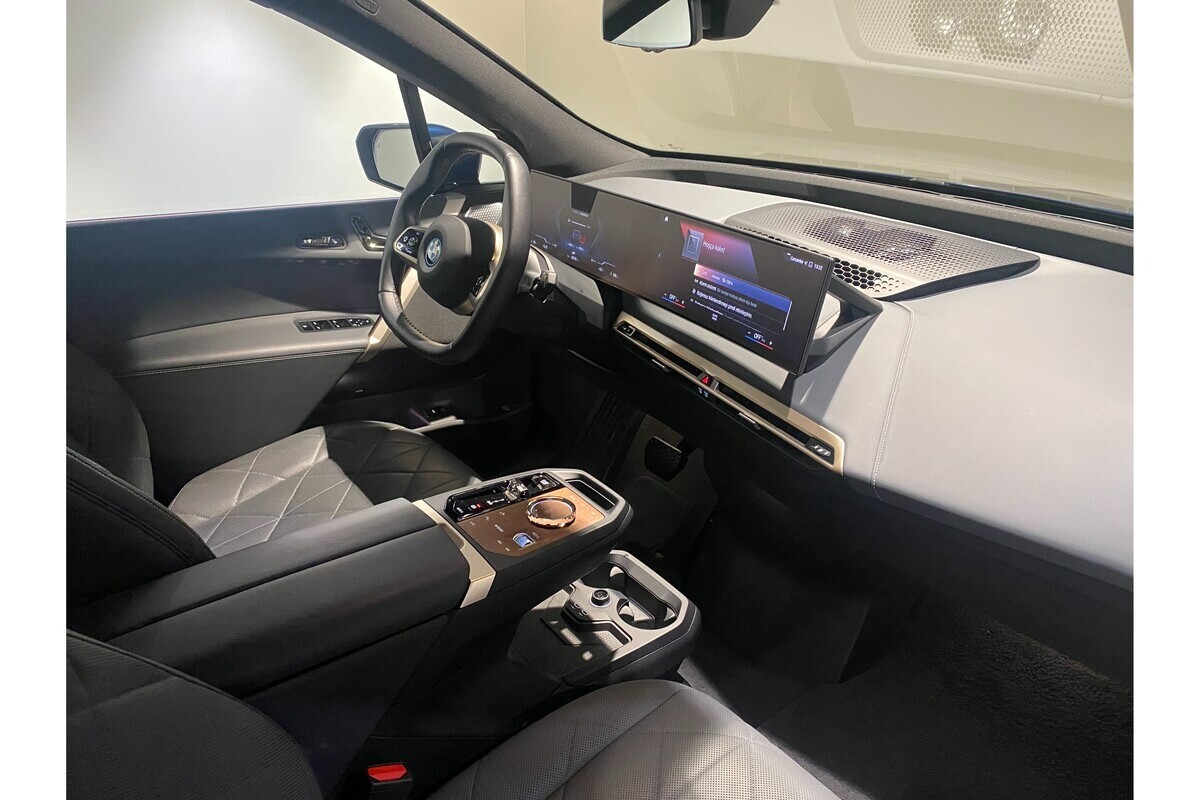 BMW iX 2022