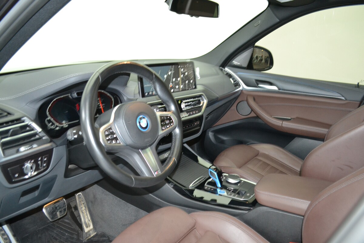 BMW iX3 2022