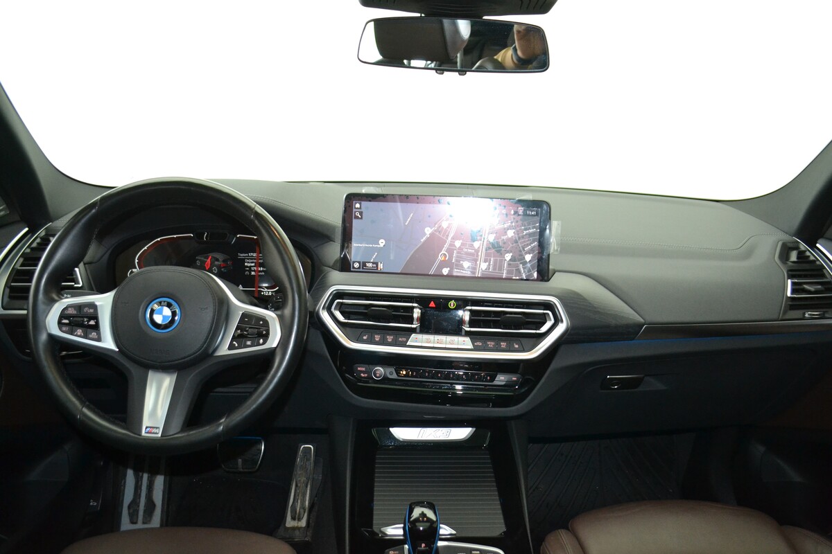 BMW iX3 2022