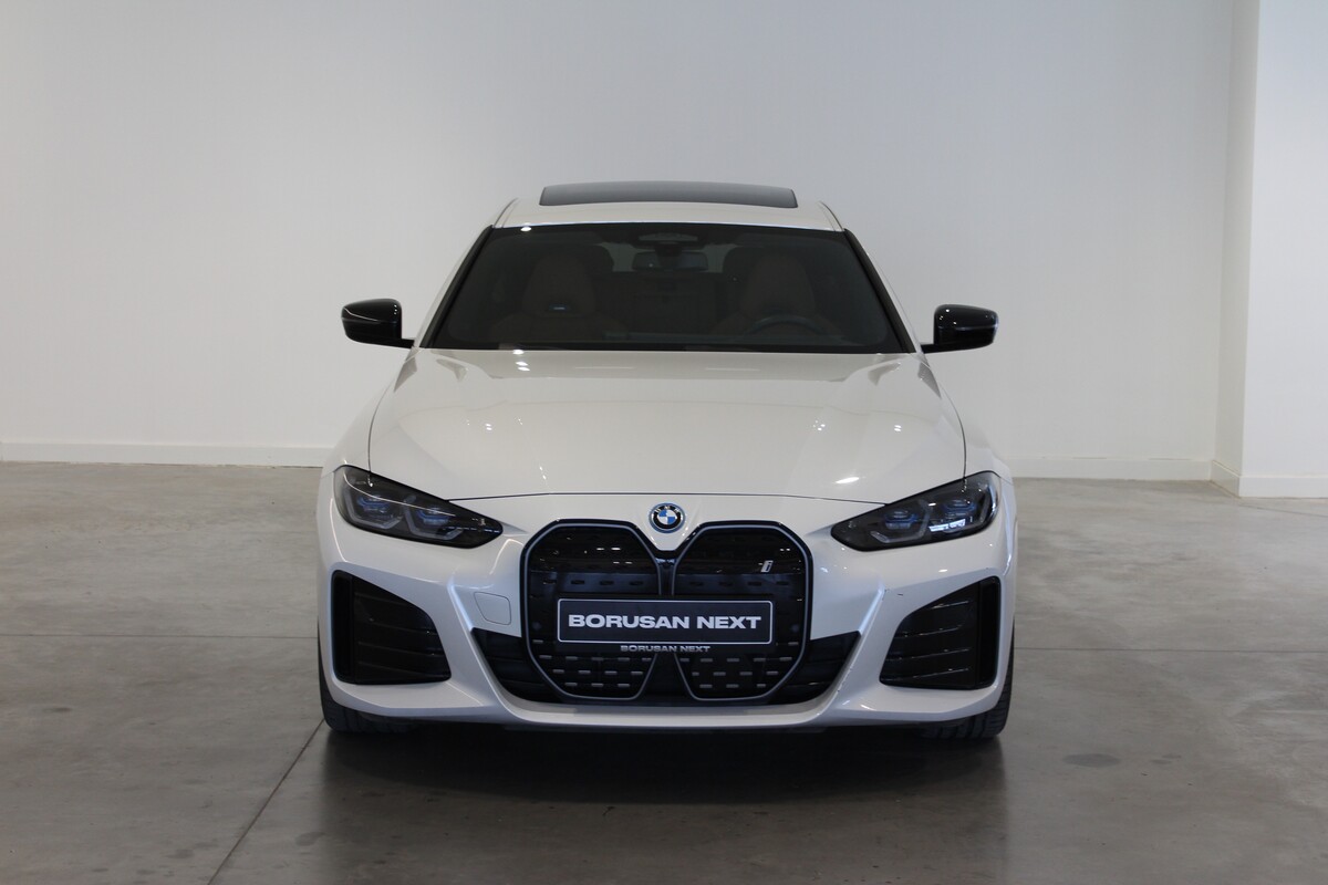BMW i Serisi 2023