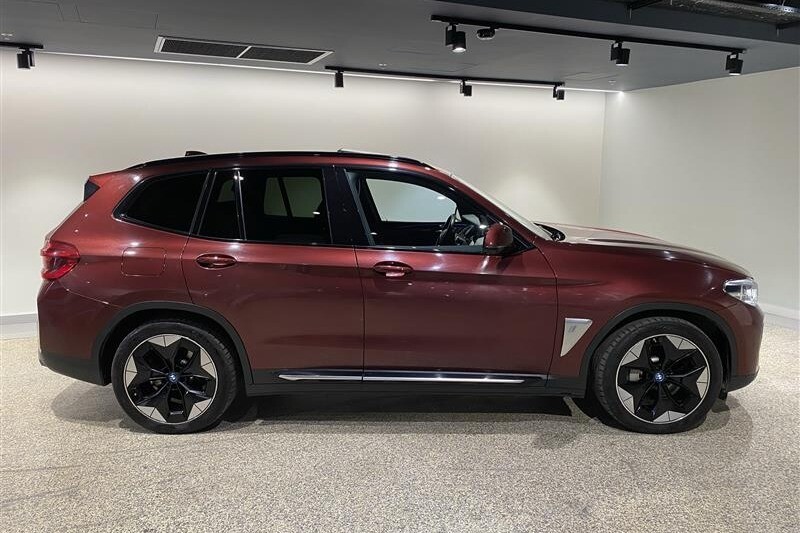 BMW iX3 2021