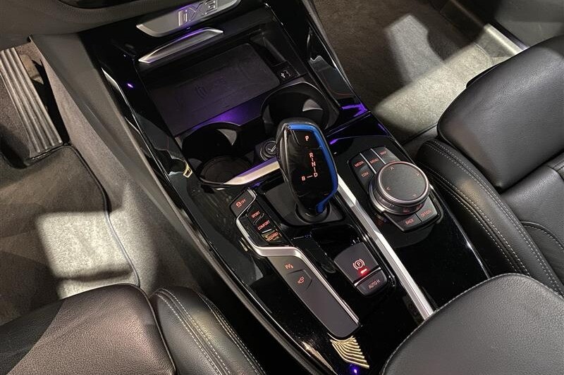 BMW iX3 2021