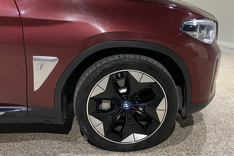 BMW iX3 2021