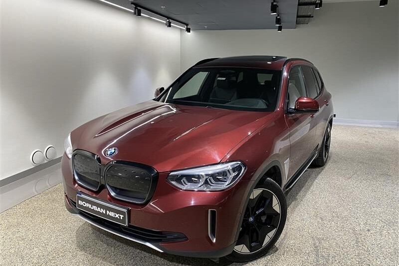 BMW iX3 2021