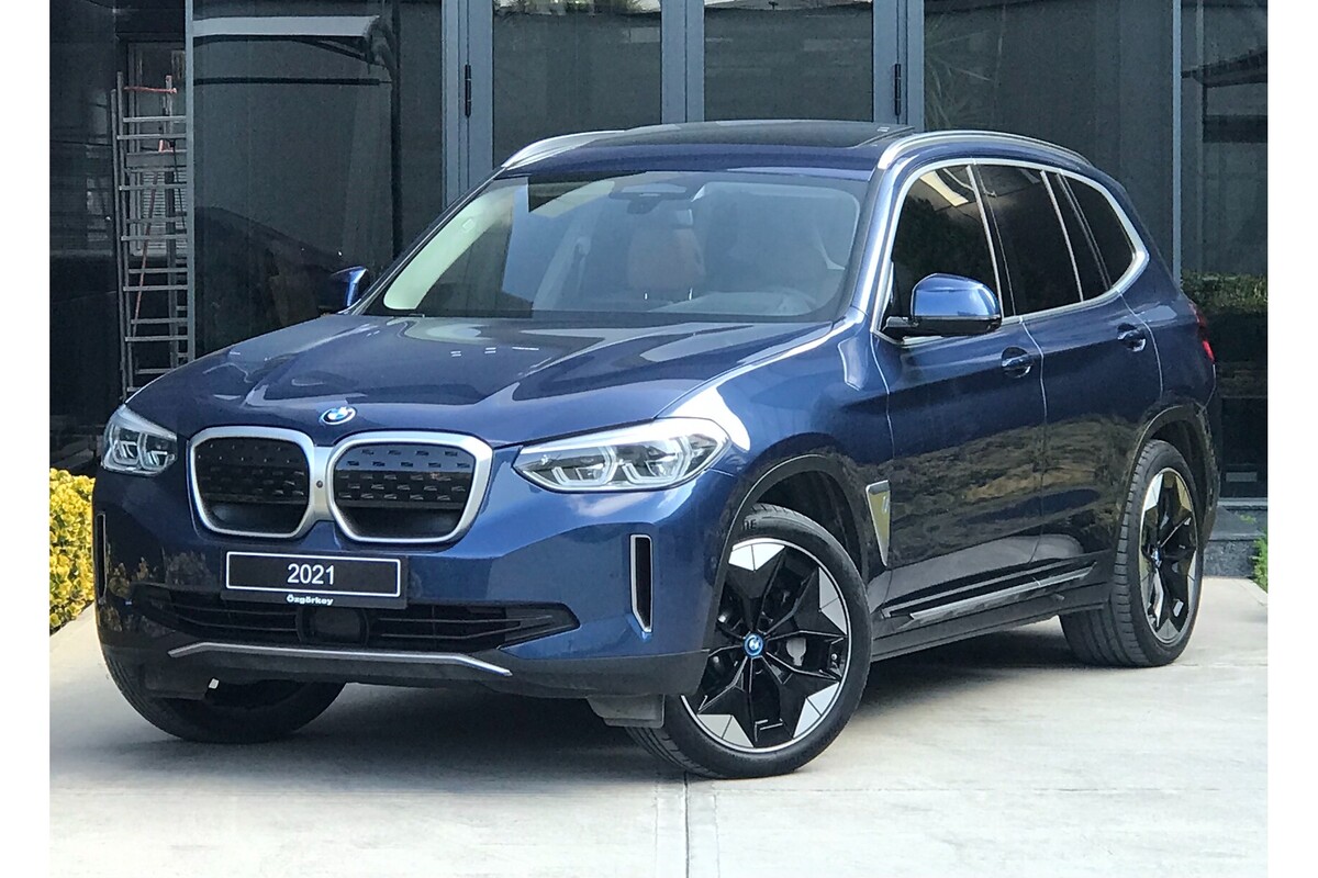 BMW iX3 2021
