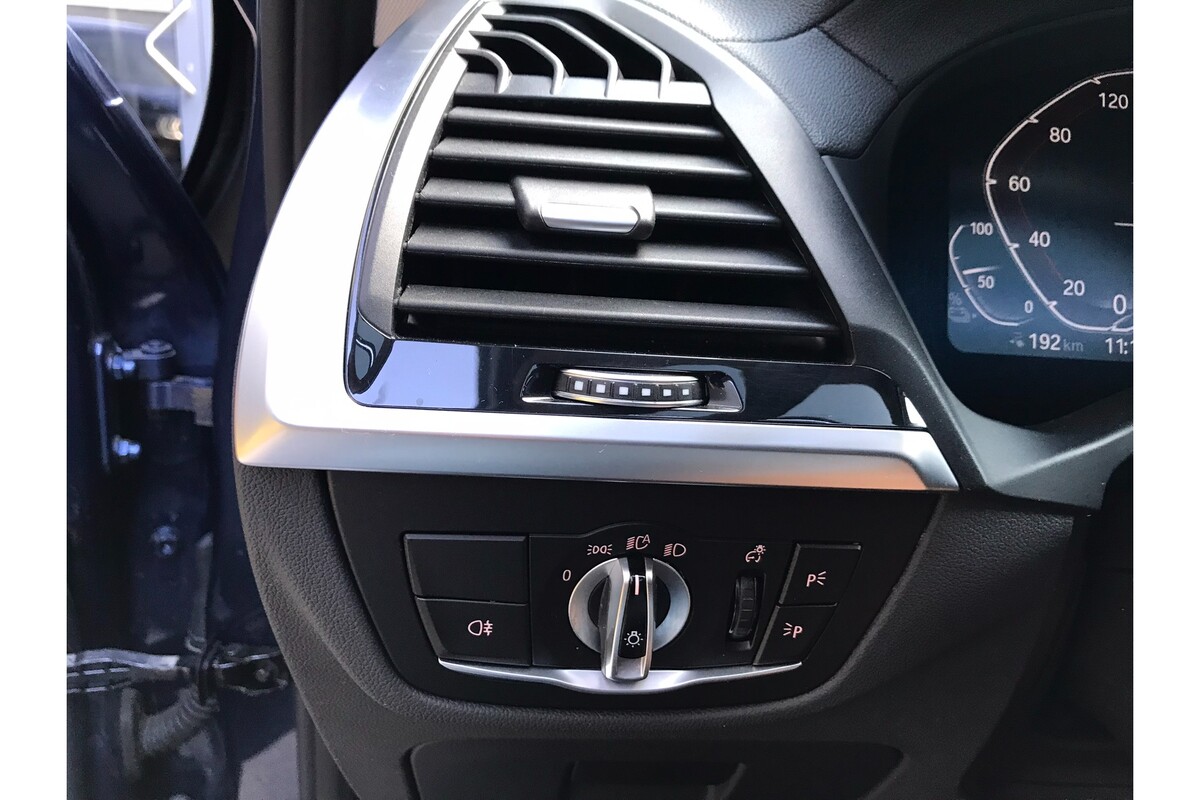 BMW iX3 2021