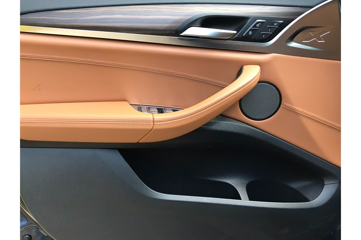 BMW iX3 2021