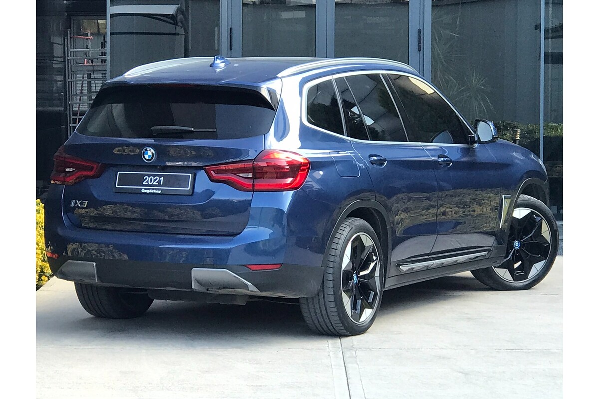 BMW iX3 2021