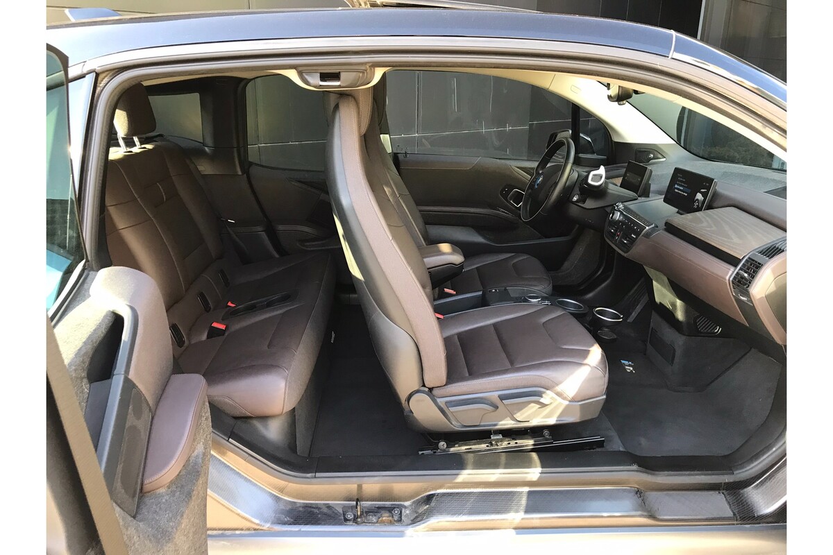 BMW i Serisi 2021