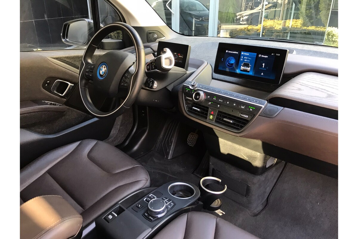 BMW i Serisi 2021