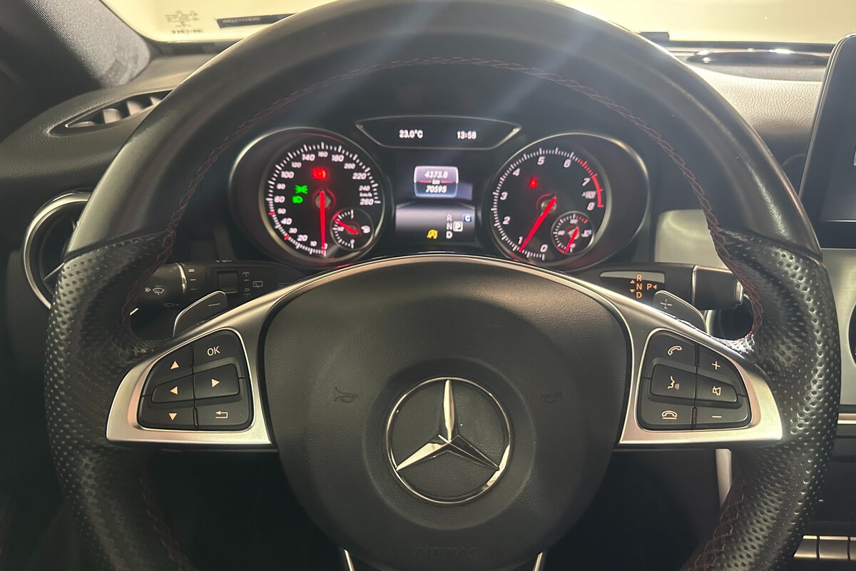 Mercedes - Benz GLA 2017