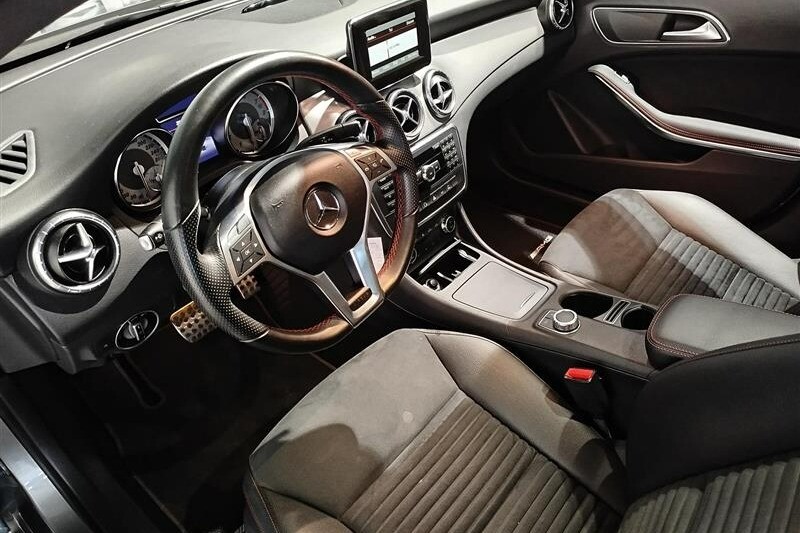 Mercedes - Benz CLA 2014